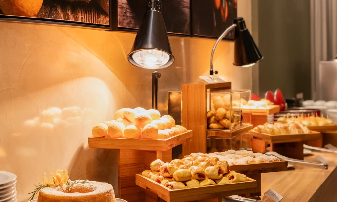 Reserve sua estadia e experimente nosso café d...